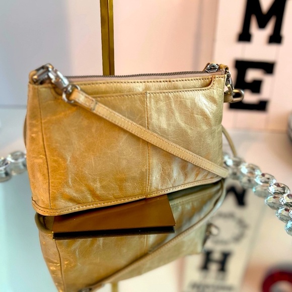 HOBO Handbags - HOBO cream leather Crossbody Bag